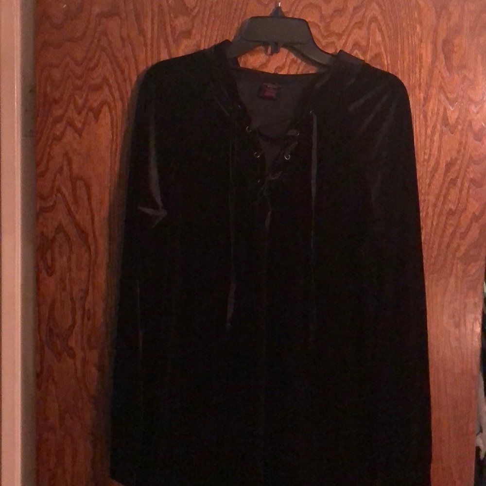 Black velvet hoody xl